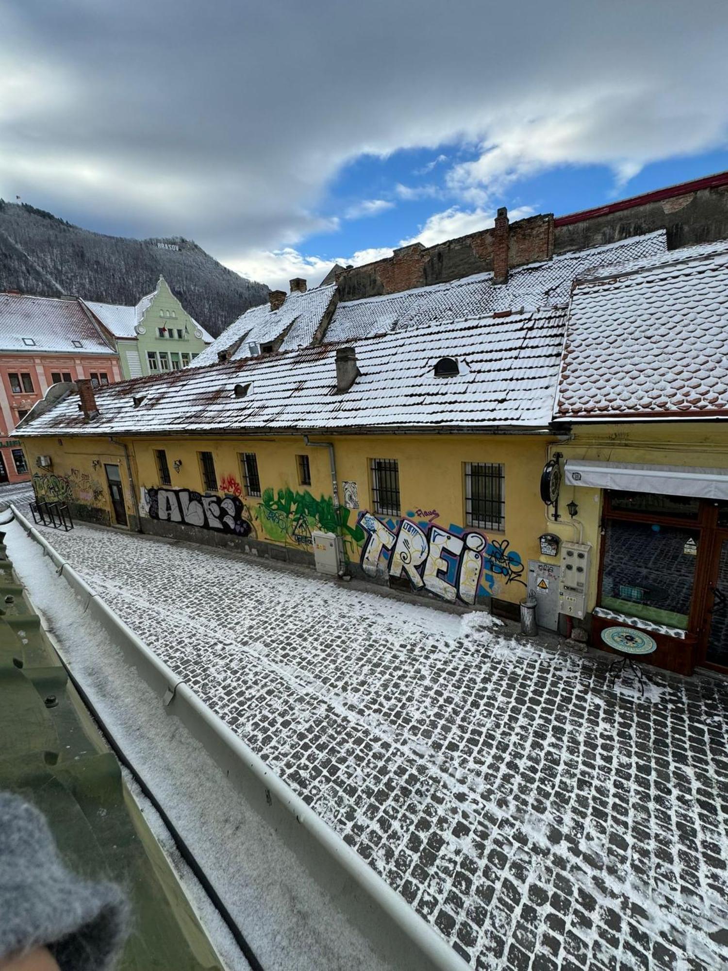 Central Stay Braşov Exterior foto
